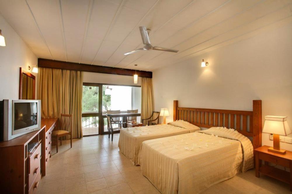 Nilaveli Beach Resort - Level 1 Certified 외부 사진