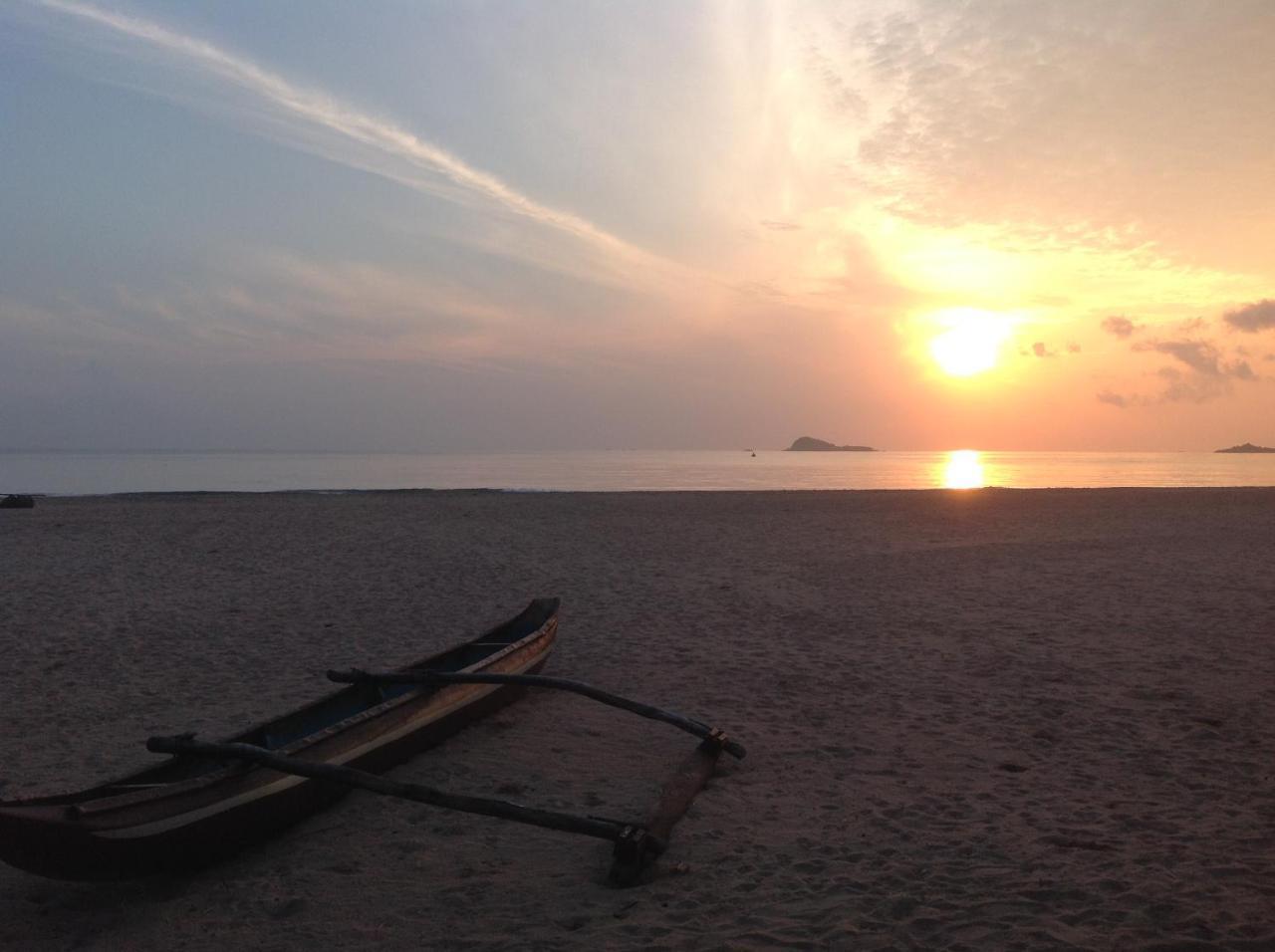 Nilaveli Beach Resort - Level 1 Certified 외부 사진