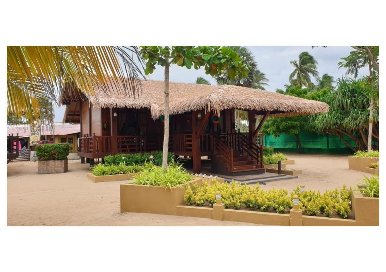 Nilaveli Beach Resort - Level 1 Certified 외부 사진